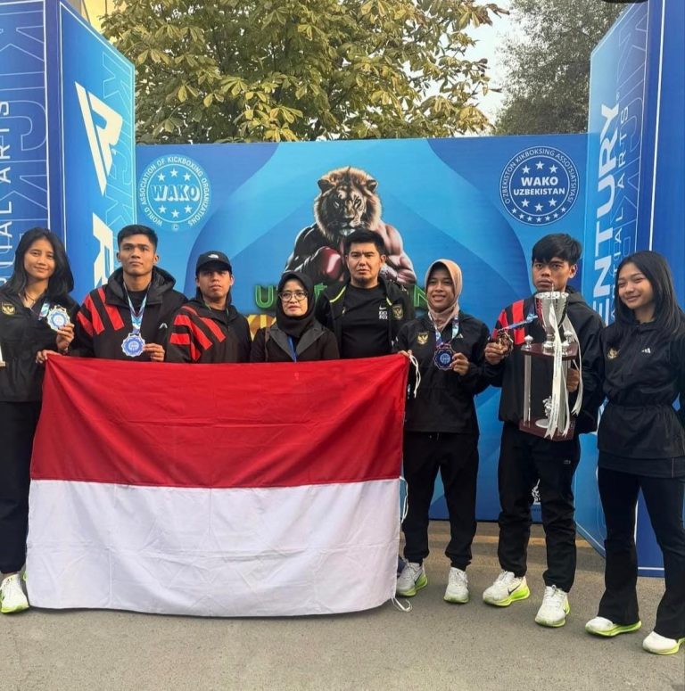 Atlet Asal Blitar Bayu Buldozer Juara Dunia Cabor Kickboxing, Kalahkan Tuan Rumah Uzbekistan